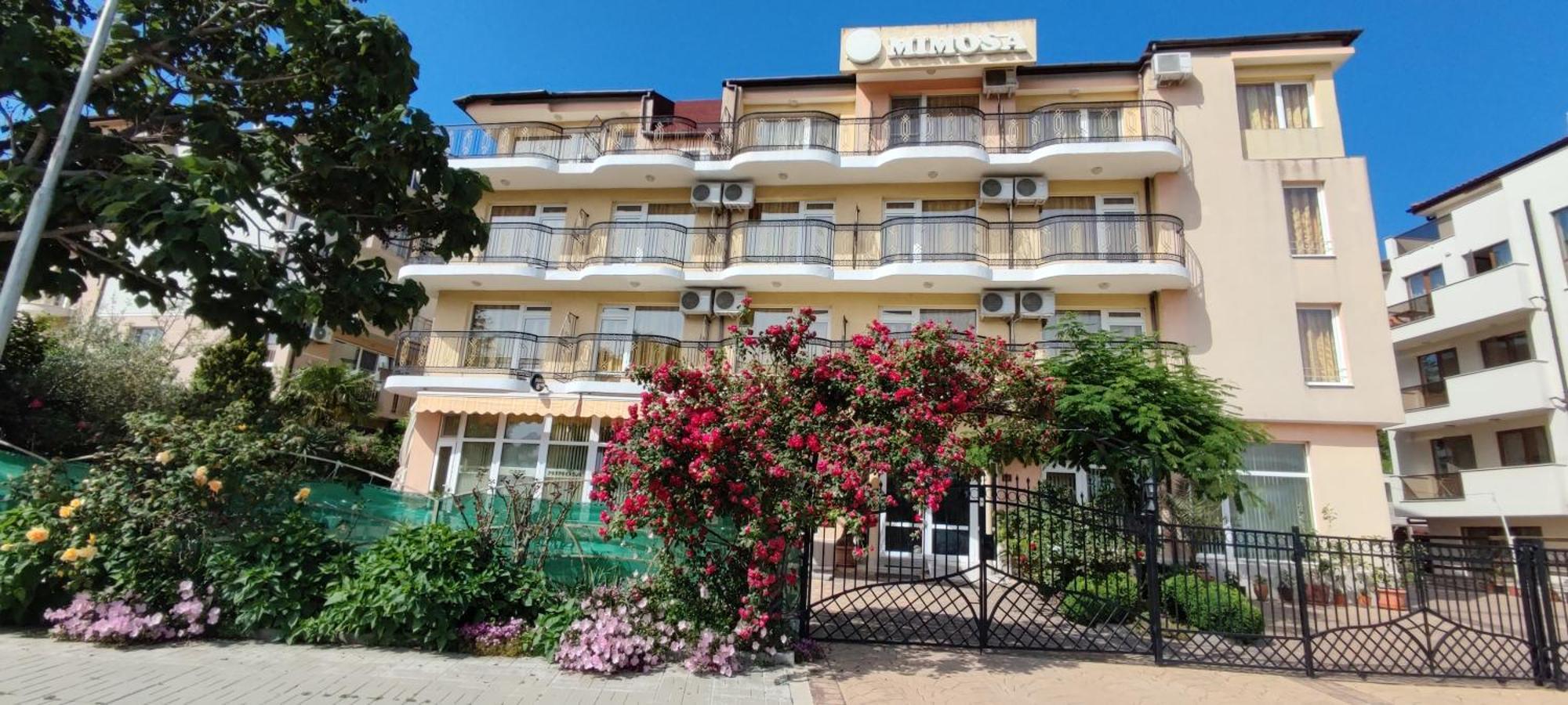 Family Hotel Mimosa Țarevo Exterior foto