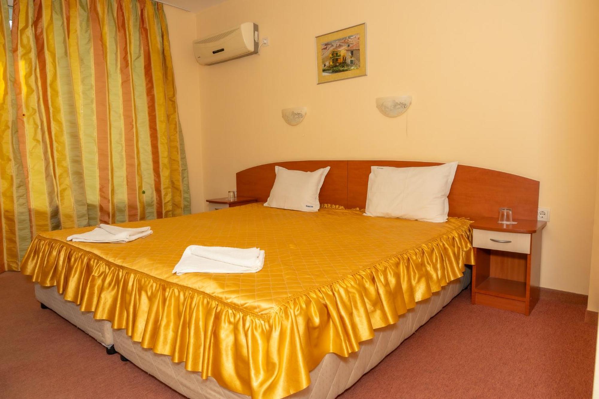 Family Hotel Mimosa Țarevo Exterior foto