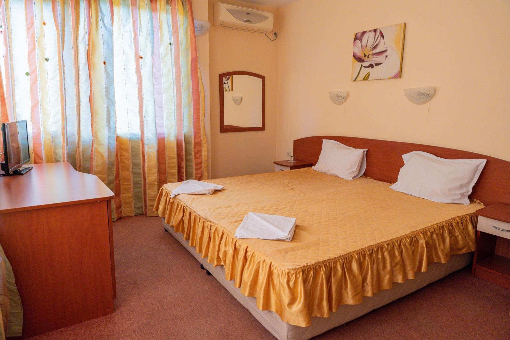 Family Hotel Mimosa Țarevo Exterior foto
