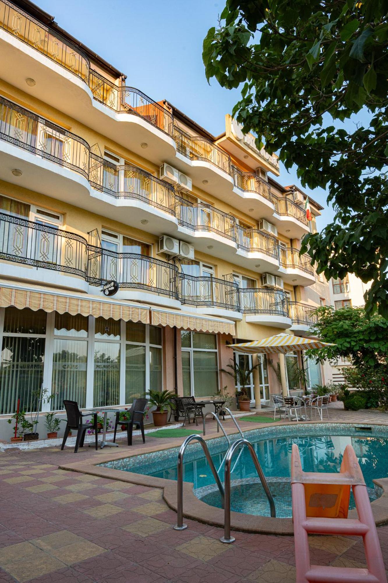 Family Hotel Mimosa Țarevo Exterior foto