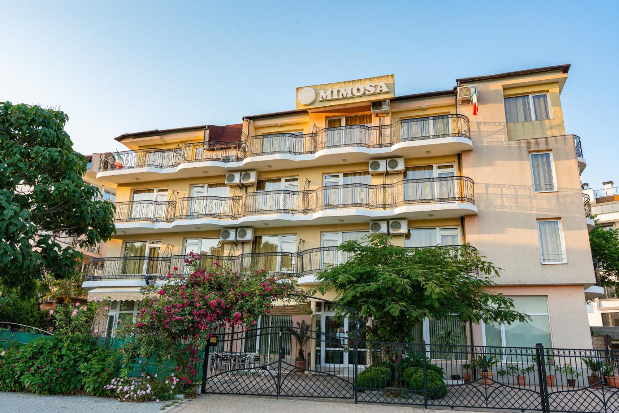 Family Hotel Mimosa Țarevo Exterior foto